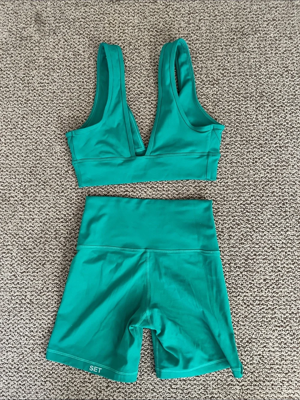 Set active matching set - Picture 2 of 4
